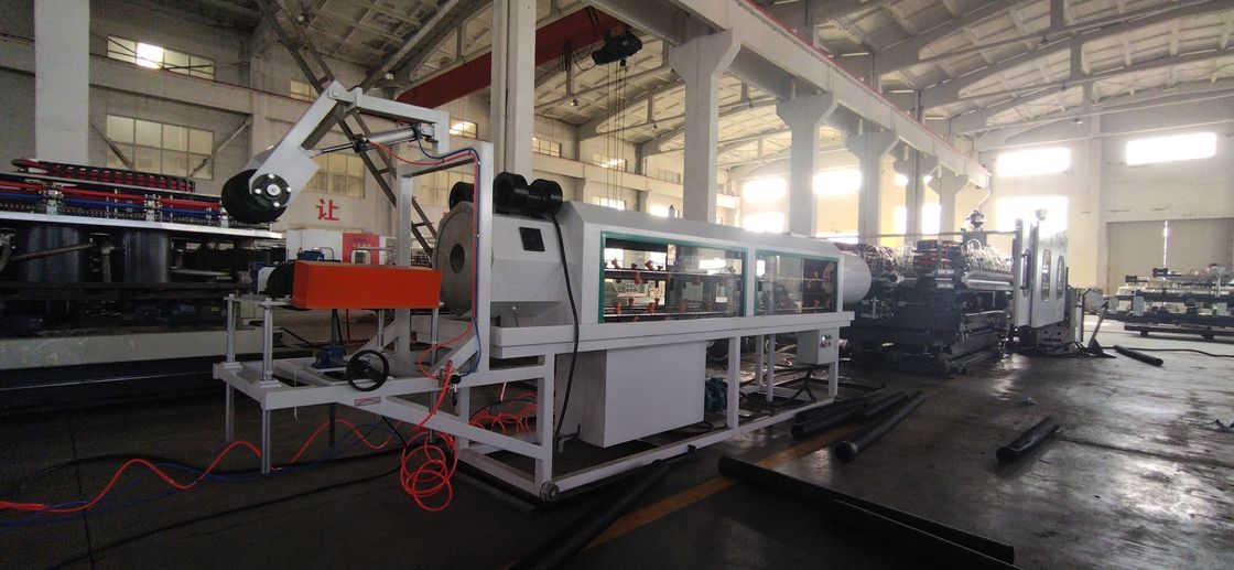 উন্নত পিএলসি নিয়ন্ত্রণ ব্যবস্থা এবং 50 মিমি-200 মিমি পাইপ ব্যাস পরিসরের জন্য 28/36 জোড়া ছাঁচ সহ স্বয়ংক্রিয় ডাবল ওয়াল ঢেউখেলান পাইপ এক্সট্রুশন লাইন