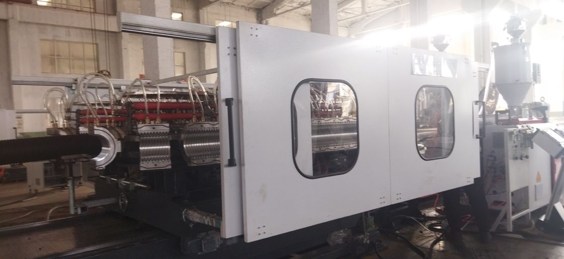 জল বা বায়ু শীতলীকরণ ডাবল ওয়াল ঢেউখেলান পাইপ এক্সট্রুশন লাইন, সিমেন্স প্রধান বৈদ্যুতিক যন্ত্রাংশ এবং HV>940 ব্যারেল কঠোরতা সহ