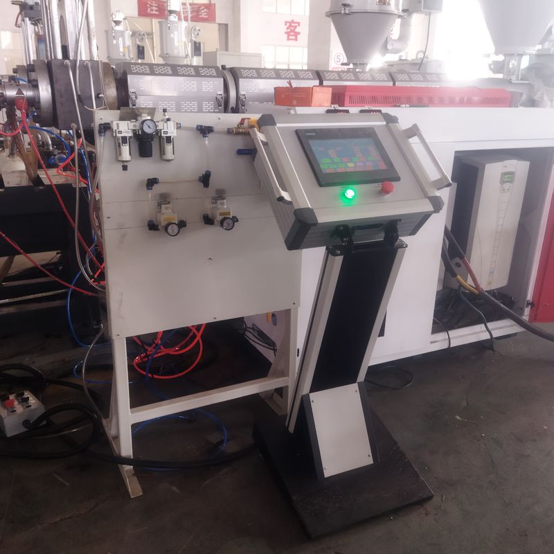 সিমেন্স মোটর এবং 8-15 কেজি / ঘন্টা ক্ষমতা সহ স্বয়ংক্রিয় কম্পিউটারাইজড ডাবল ওয়াল কর্গ্রেটেড পাইপ এক্সট্রুশন লাইন