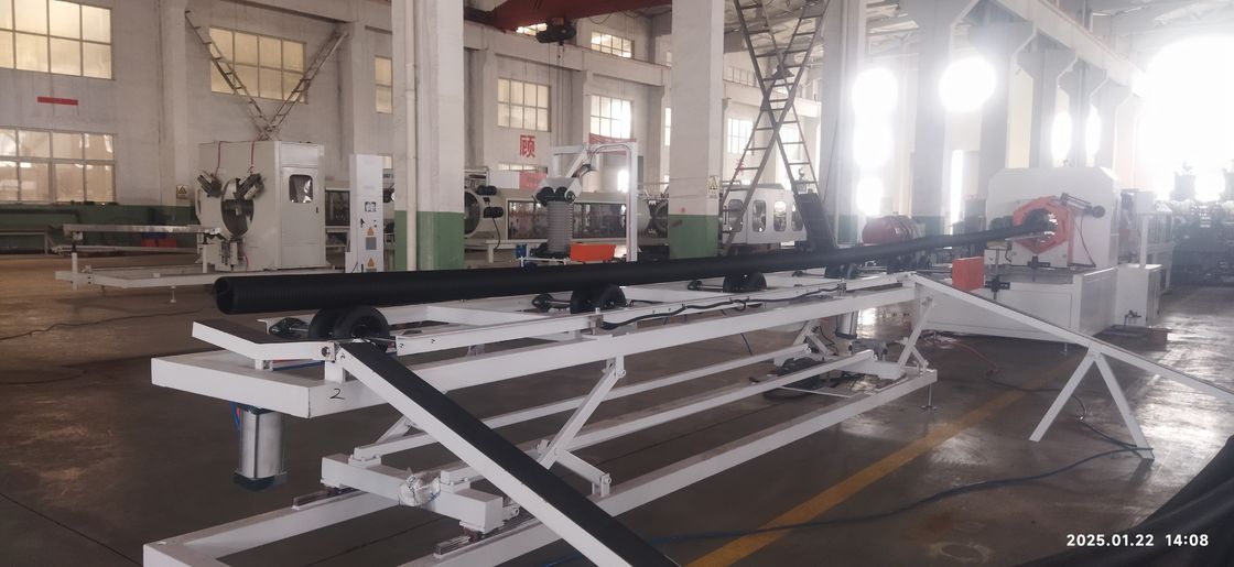 সিমেন্স মোটর এবং 8-15 কেজি / ঘন্টা ক্ষমতা সহ স্বয়ংক্রিয় কম্পিউটারাইজড ডাবল ওয়াল কর্গ্রেটেড পাইপ এক্সট্রুশন লাইন