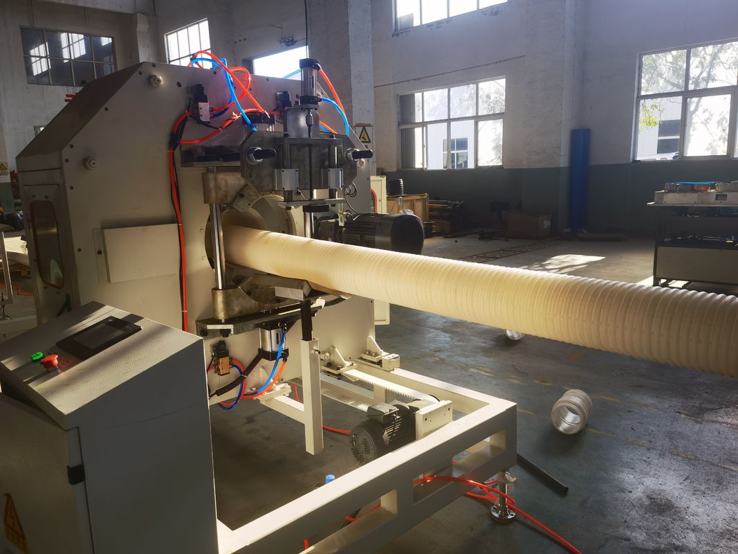 জল শীতল স্বয়ংক্রিয় খাওয়ানো এবং সিমেন্স Contactor সঙ্গে একক প্রাচীর corrugated পাইপ এক্সট্রুশন লাইন