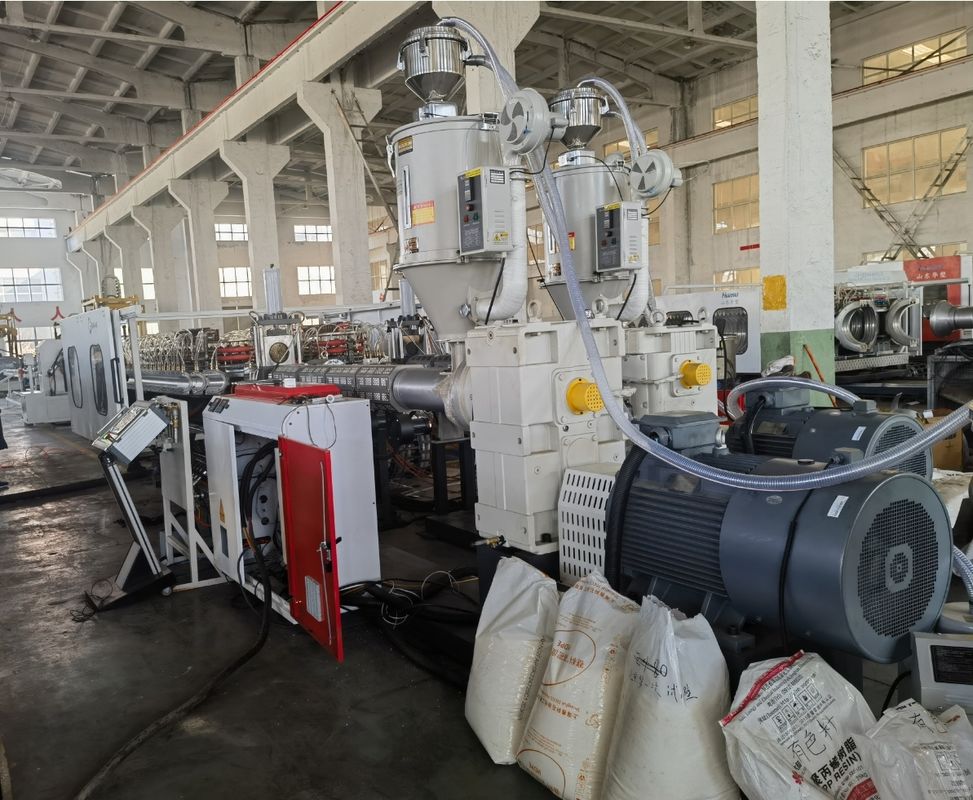 PLC কন্ট্রোল সিস্টেম এবং মডুলার ডাই-হেড ডিজাইন সহ উচ্চ-দক্ষ ঢেউতোলা পাইপ এক্সট্রুশন লাইন