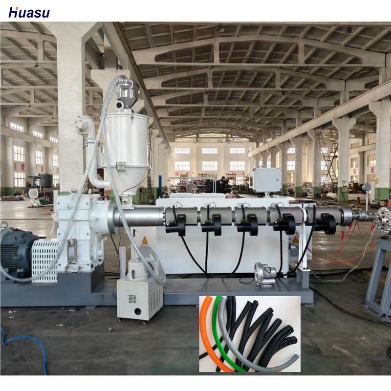 সিমেন্স প্রধান বৈদ্যুতিক যন্ত্রাংশ ডাবল ওয়াল ঘূর্ণায়মান পাইপ এক্সট্রুশন লাইন 48 ছাঁচ পরিমাণ এবং জল শীতল কার্যকারিতা সঙ্গে