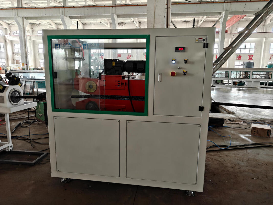 PLC নিয়ন্ত্রণ একক প্রাচীর ঢেউখেলান পাইপ এক্সট্রুশন লাইন, ব্যারেল নাইট্রাইডিং গভীরতা 0.4～0.7 মিমি এবং Schneider/Siemens বৈদ্যুতিক উপাদান সহ