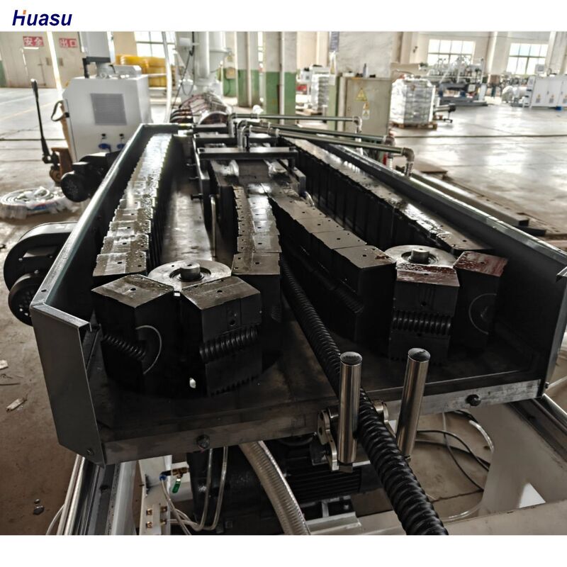 PLC নিয়ন্ত্রণ একক প্রাচীর ঢেউখেলান পাইপ এক্সট্রুশন লাইন, ব্যারেল নাইট্রাইডিং গভীরতা 0.4～0.7 মিমি এবং Schneider/Siemens বৈদ্যুতিক উপাদান সহ