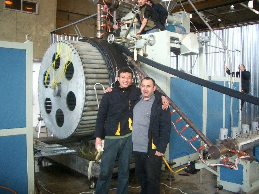 বিশাল ব্যাস হোলোনেস এইচডিপিই পাইপ এক্সট্রুশন লাইন ওয়াল স্পাইর পাইপ উত্পাদনের লাইন