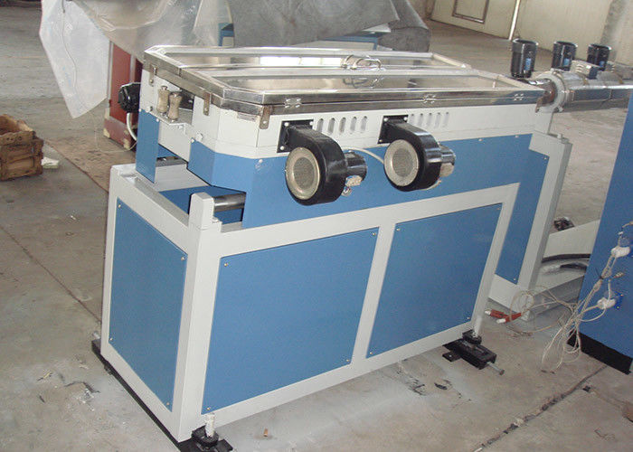 প্লাস্টিকের ইউপিভিসি পিভিসি সিপিভিসি পাইপ এইচডিপিই পিপিআর পিই পিপি জল বৈদ্যুতিক নালী পাইপ পায়ের পাতার মোজাবিশেষ টিউব এক্সট্রুশন উত্পাদন লাইন