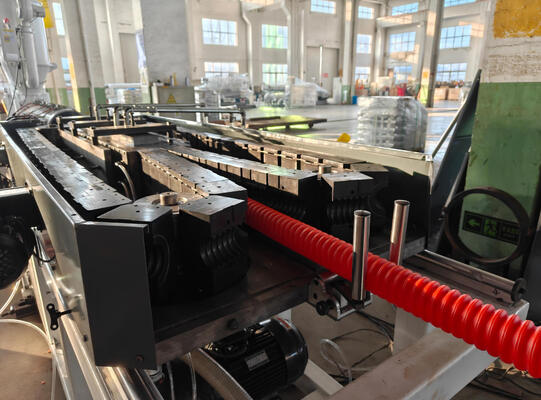 Single Wall Corrugated Pipe Extrusion Line with Water Cooling PLC Control System and Siemens Main Motor