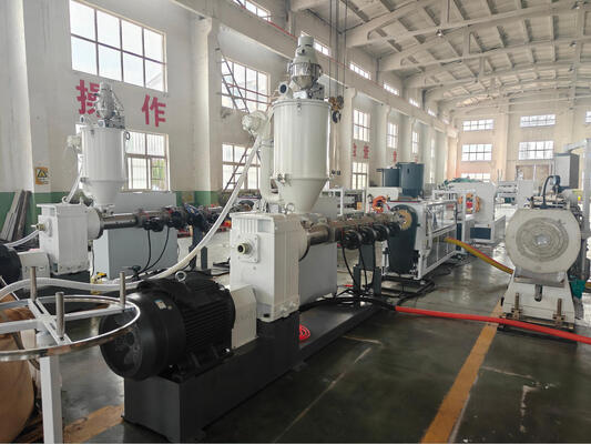Non-dust Cutting Plastic Pipe Production Extrusion Line Equipped with Water Cooling System Adjustable Flow Enhancing Pipe